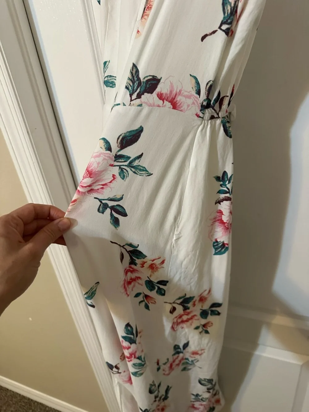 Trixxi White Maxi Dress with Pink Rose Print - Picture 8 of 10